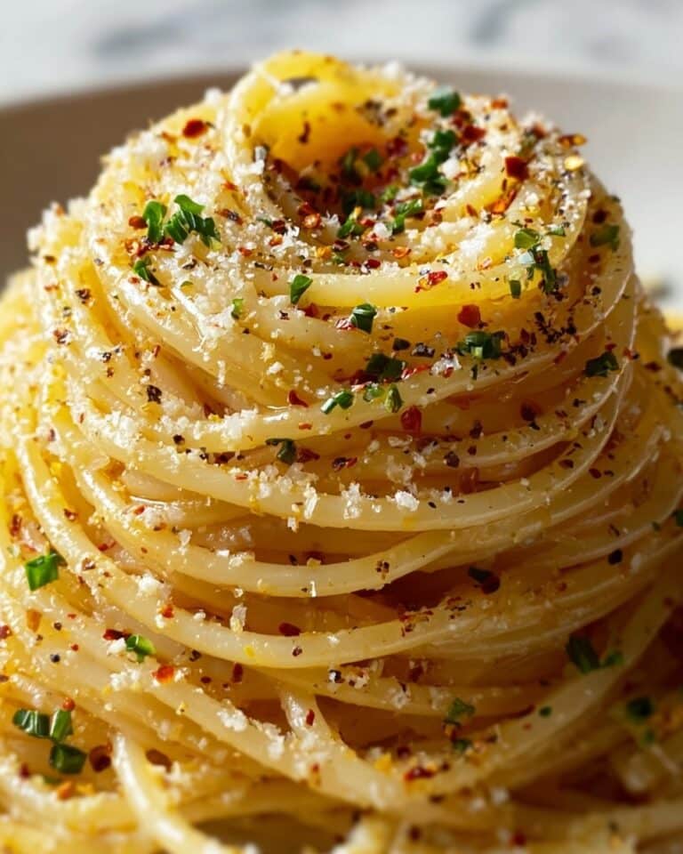 Spaghetti Aglio e Olio (Garlic and Oil) Recipe